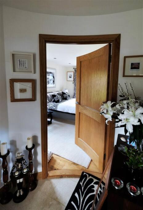 Loch Lomond Unique Selfcontained Bed+Bathroom アレクサンドリア エクステリア 写真