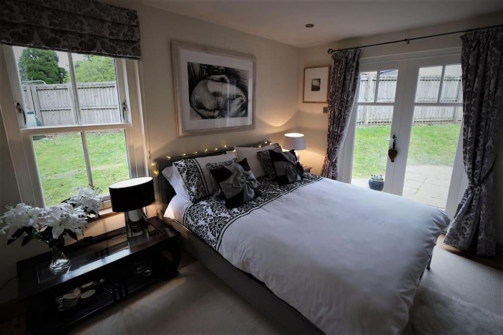 Loch Lomond Unique Selfcontained Bed+Bathroom アレクサンドリア エクステリア 写真